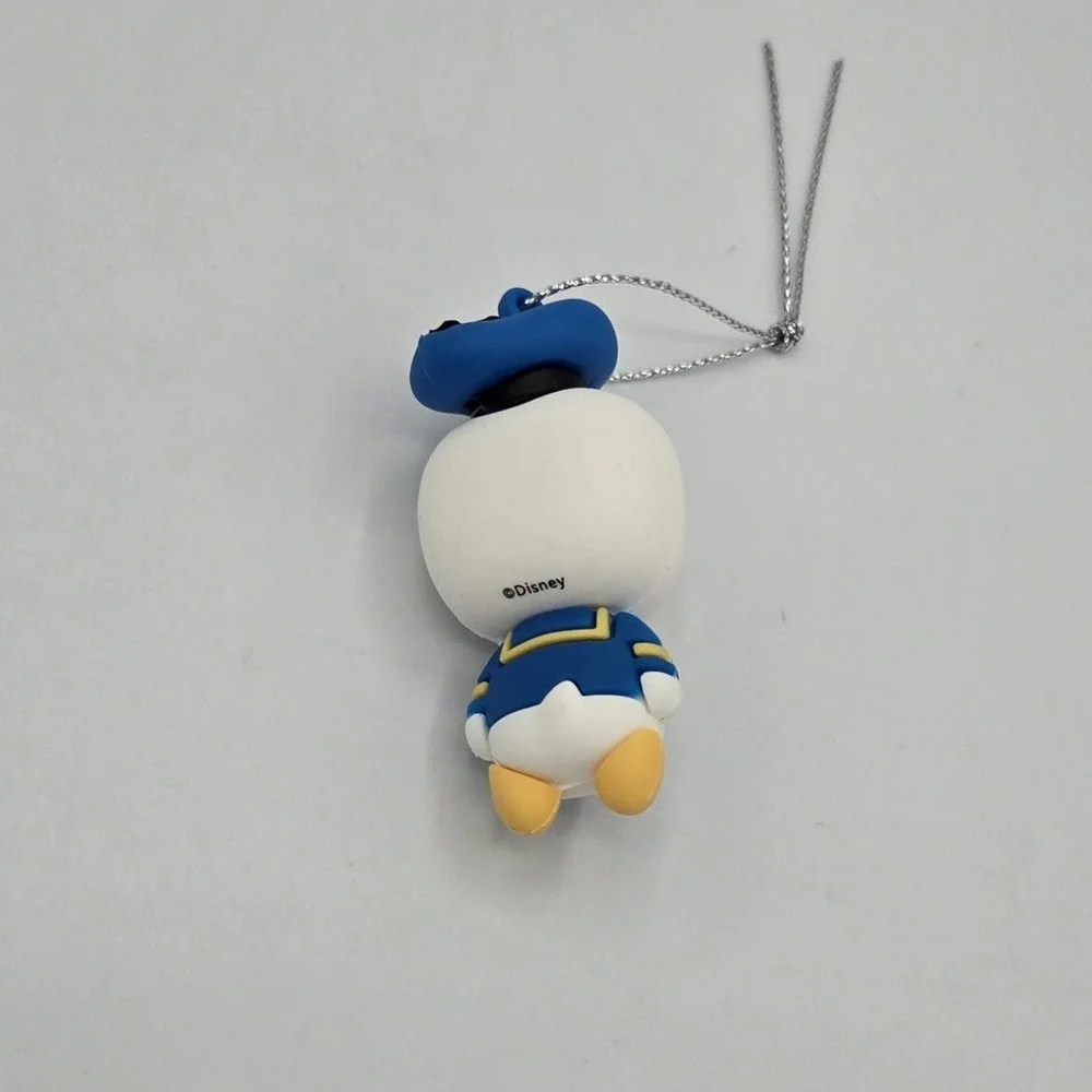 HALLMARK MYSTERY ORNAMENTS DISNEY DONALD DUCK‎ 2